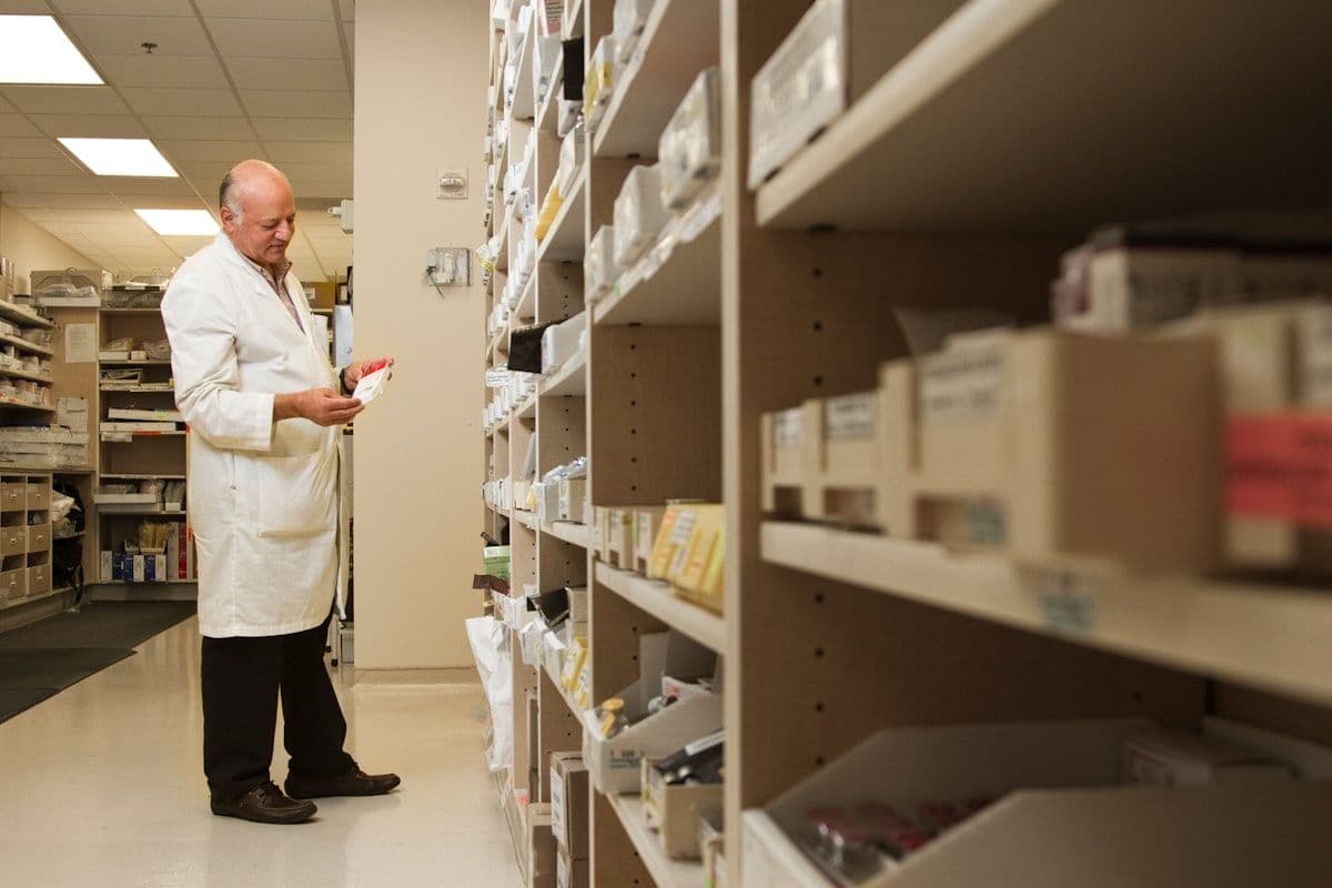Efectos secundarios del Tirzepatida, el medicamento para adelgazar